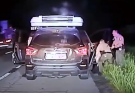 Dashcam Shows Trooper Shooting a Man Who Came Out Of His Car With a Gun in His Hand…Full in comment ⚡💙💥